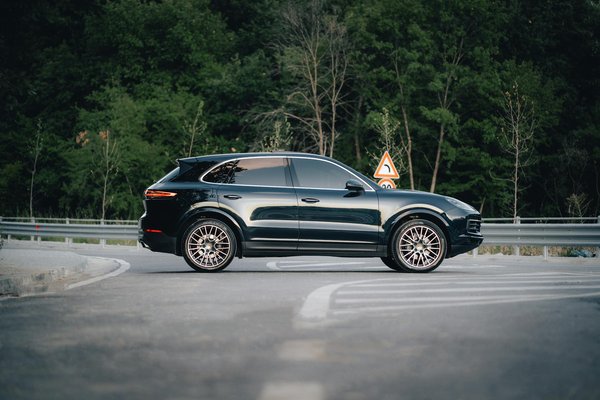 Conseils incontournables pour entretenir votre voiture haut de gamme